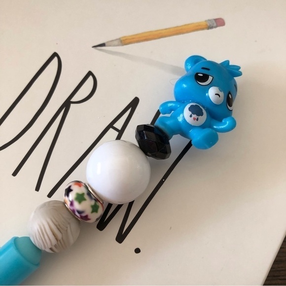 The Care Bears: Grumpy Bear handmade beaded pen - Picture 1 of 3